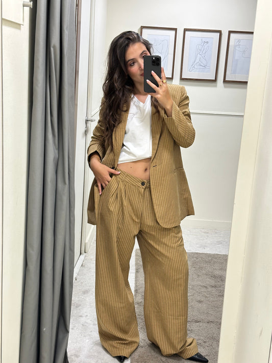 Calça fluída riscas