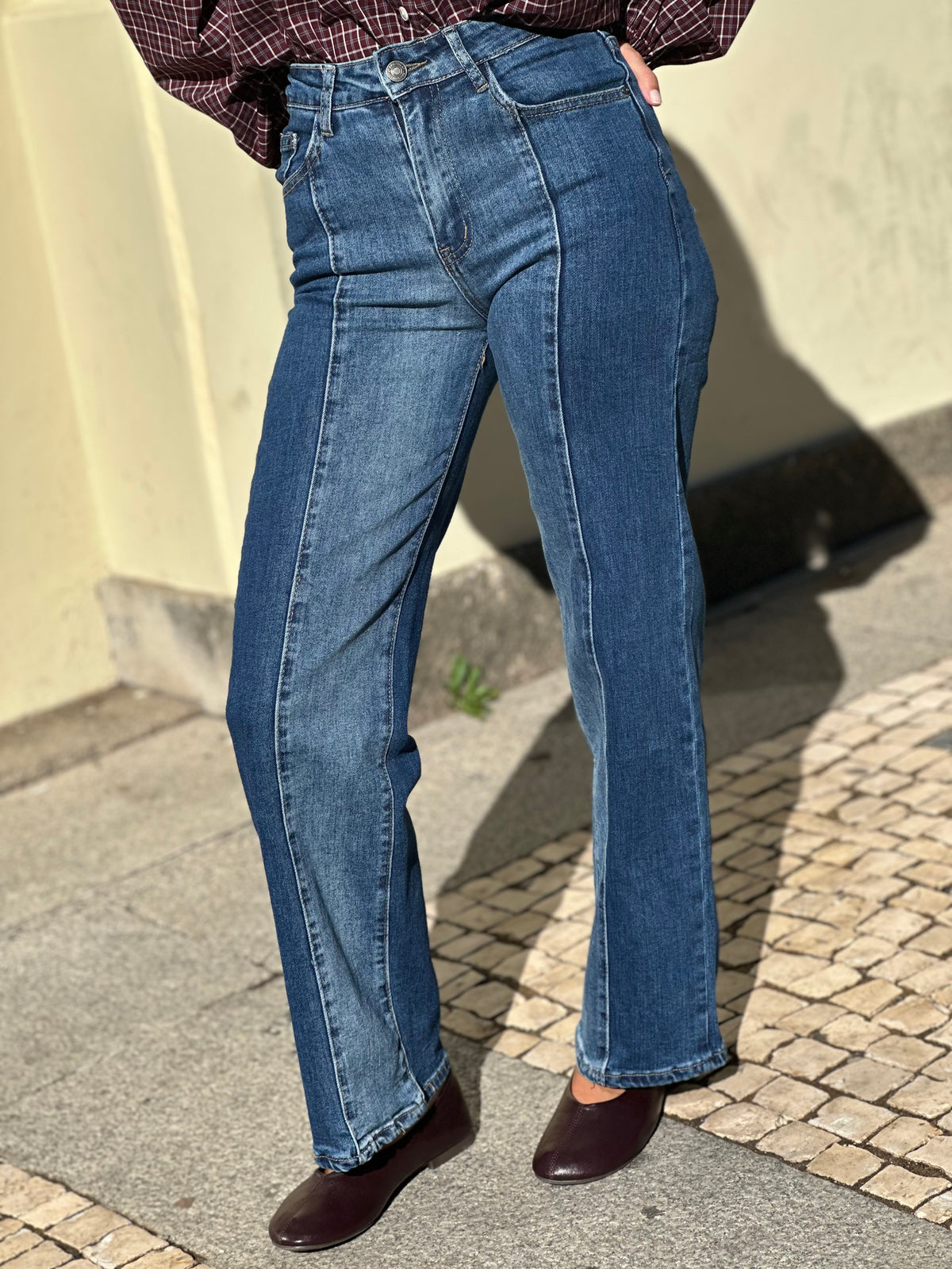 Calça de ganga contraste