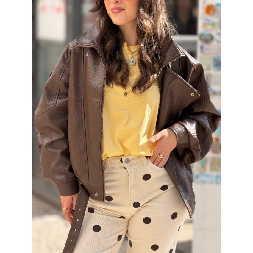 Blusão castanho ecopele com cinto