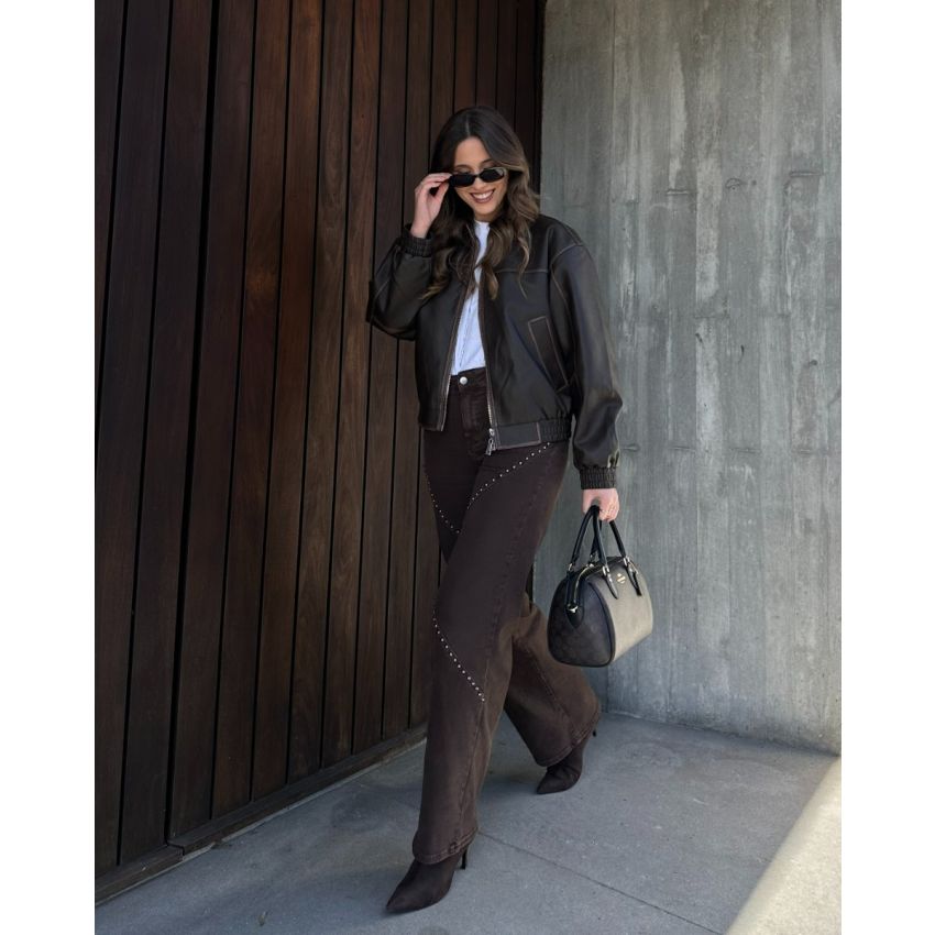 Calças de ganga com tachas