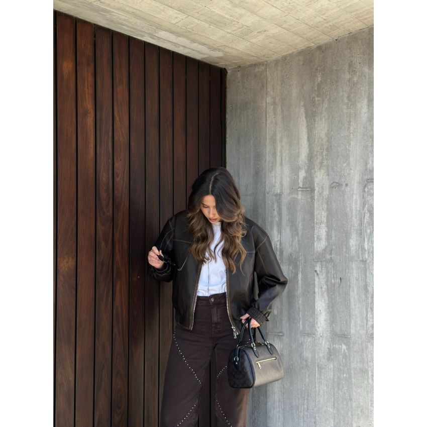 Blusão com contrastes