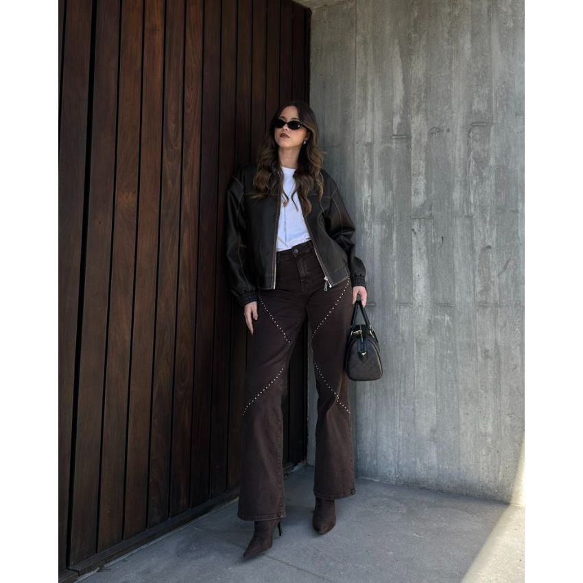 Calças de ganga com tachas