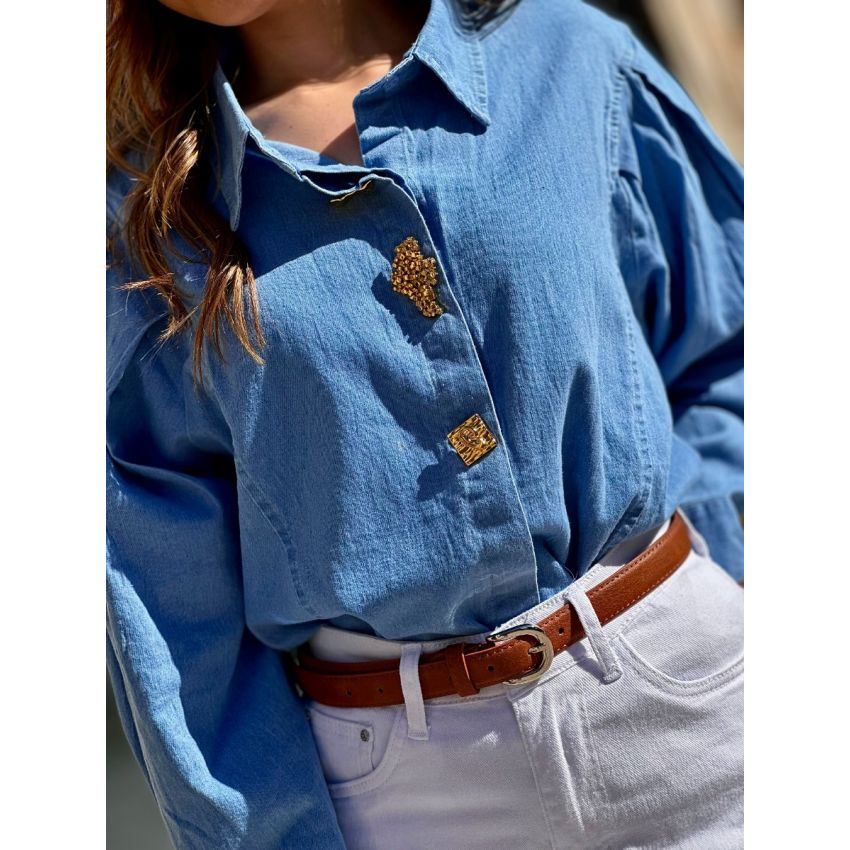 Camisa de ganga com botões dourados