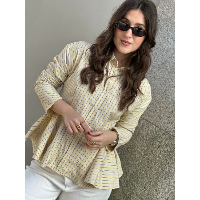 Blusa de peplum com riscas