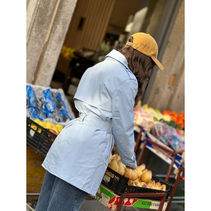 Parka leve com cinto em azul