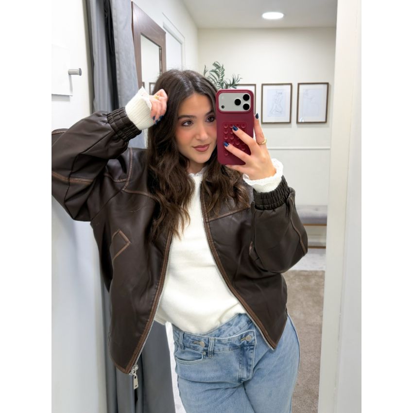 Blusão com contrastes